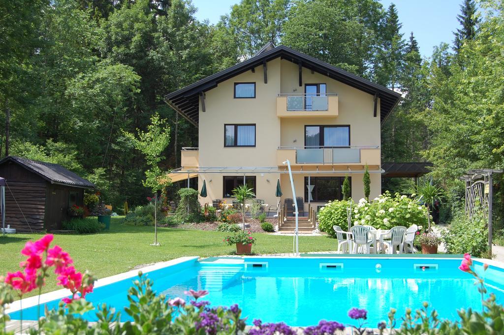 Apartamento Haus Am Wald Faak am See Exterior foto
